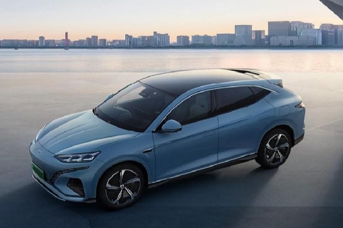 Mobil Listrik Baru 2024! BYD Seal: Sedan Listrik Terbaru Bersaing ... Berapa harga mobil listrik BYD terbaru di Indonesia